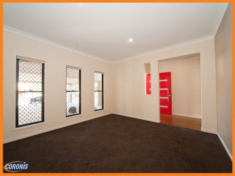 54 Wyena Street, Camp Hill QLD 4152