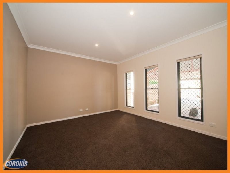 54 Wyena Street, Camp Hill QLD 4152