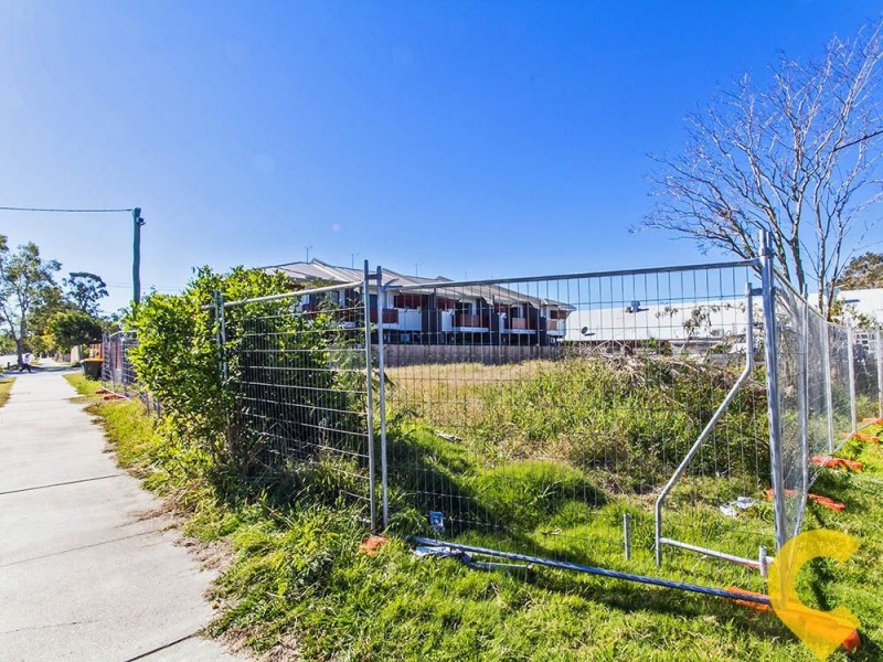 13-15 Wallace Street, Caboolture QLD 4510