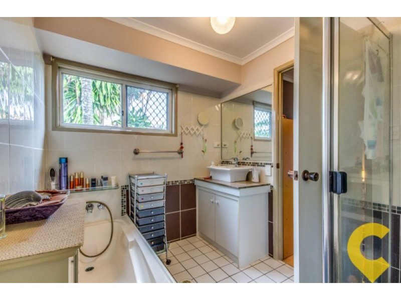 13 Lochore Court, Crestmead QLD 4132