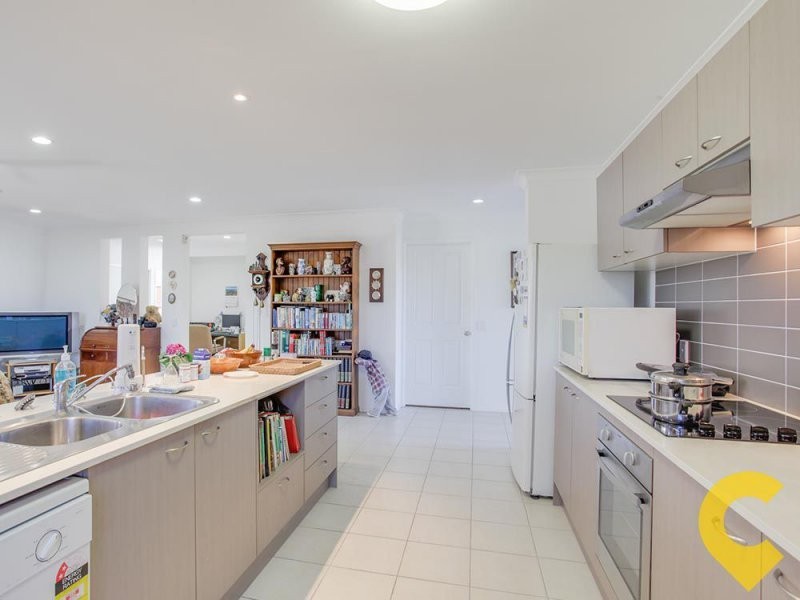1 Peacherine Circuit, Bellmere QLD 4510