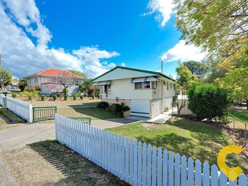 232 Nursery Road, Holland Park QLD 4121