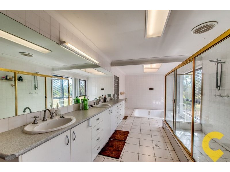 196 Ritchie Road, Pallara QLD 4110