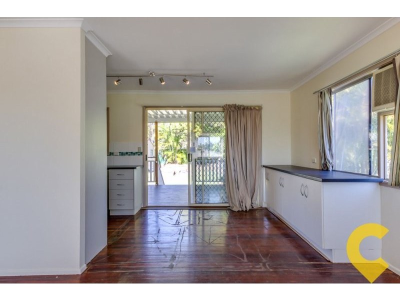 4 Cypress St, Woodridge QLD 4114