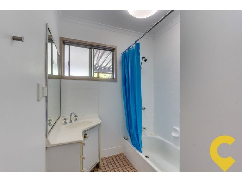 4 Cypress St, Woodridge QLD 4114