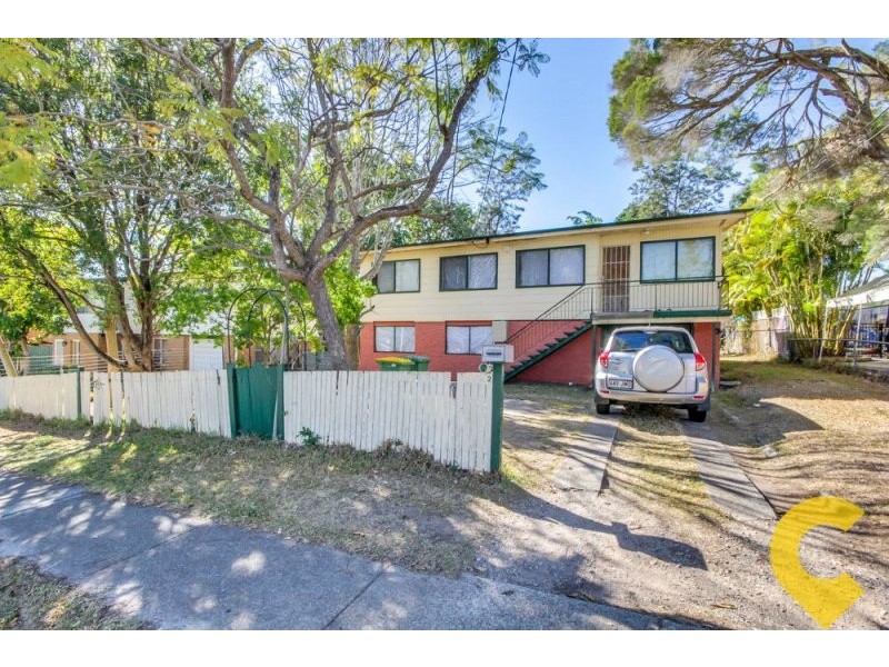12 Winifred St, Kingston QLD 4114