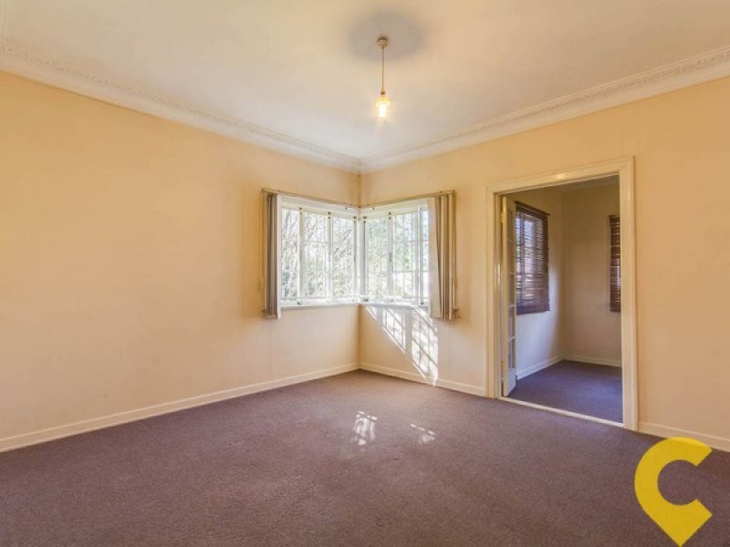 8 Lalor Street, Stafford Heights QLD 4053