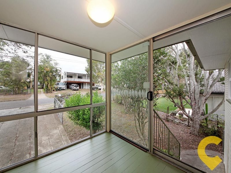 11 Greil Street, Brighton QLD 4017