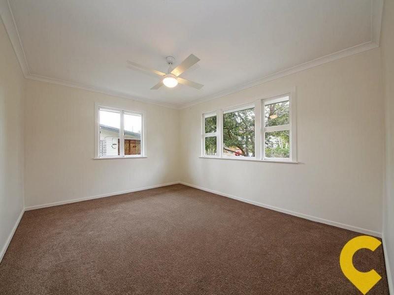 11 Greil Street, Brighton QLD 4017