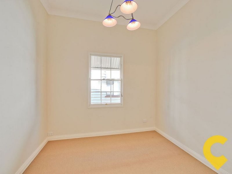 13 Victoria Street, Red Hill QLD 4059