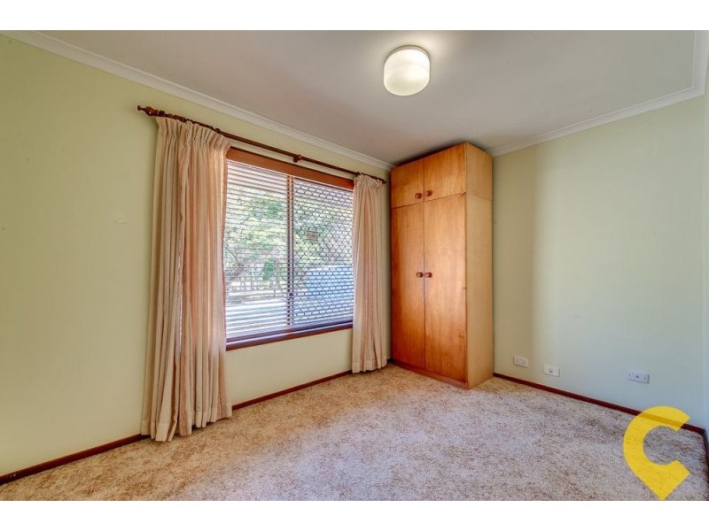 6 Robin Street, Camira QLD 4300