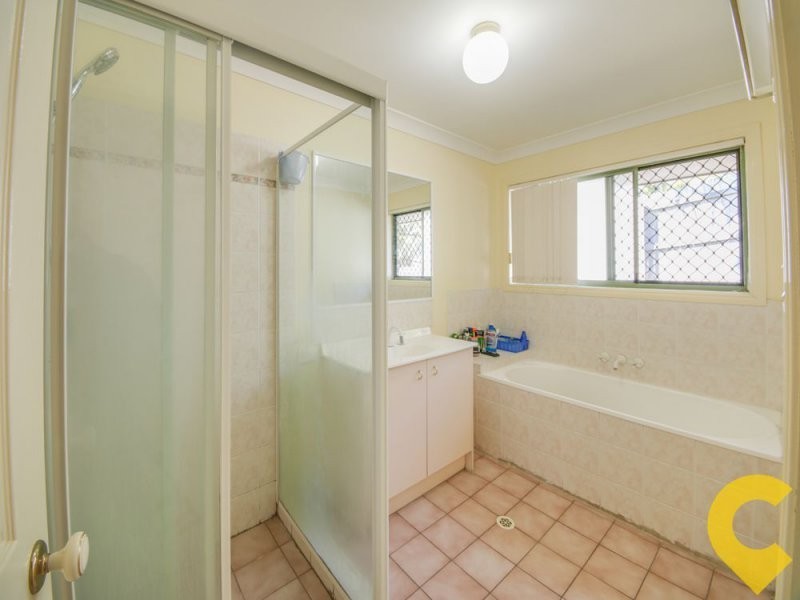11 Emperor Court, Kallangur QLD 4503