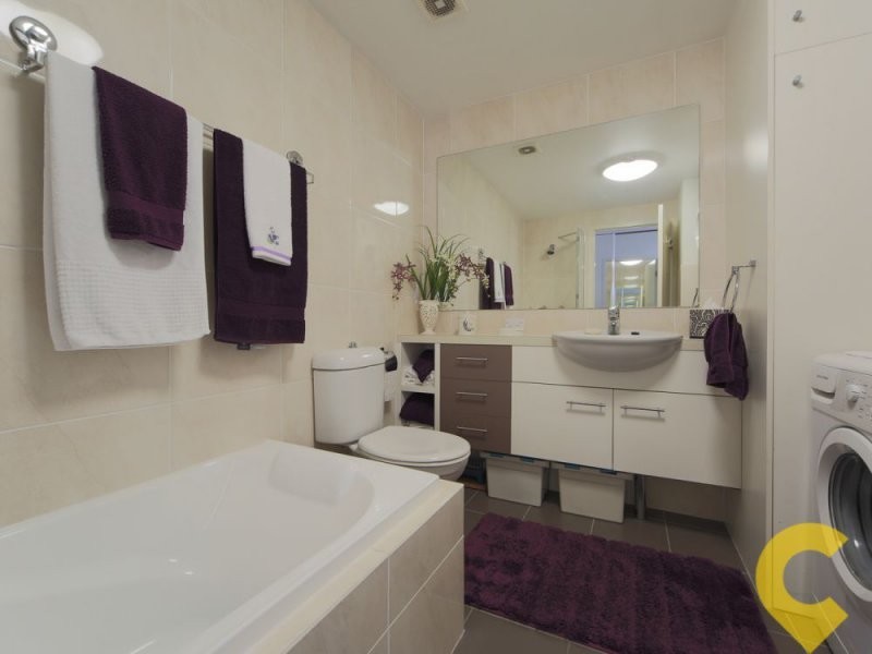 1/22 Back Street, Biggera Waters QLD 4216