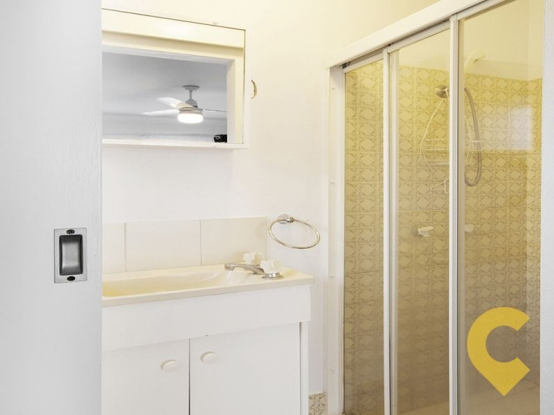 1/36 Lapoinya Crescent, Warana QLD 4575