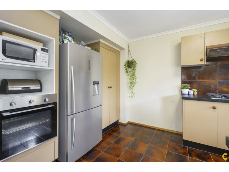 2/137 Olearia Street, Everton Hills QLD 4053