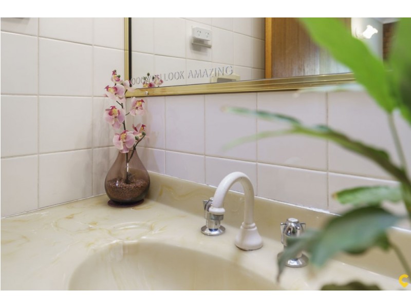 2/137 Olearia Street, Everton Hills QLD 4053