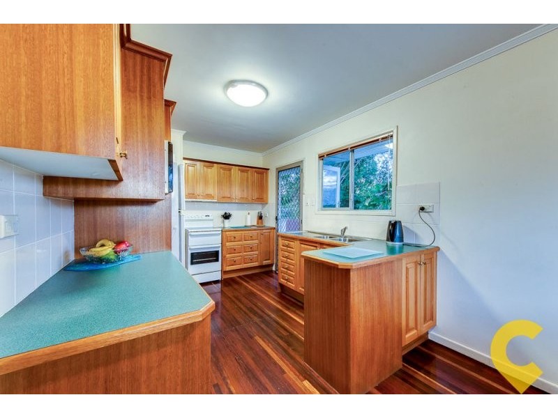 15 Eurobin Crescent, Ferny Hills QLD 4055