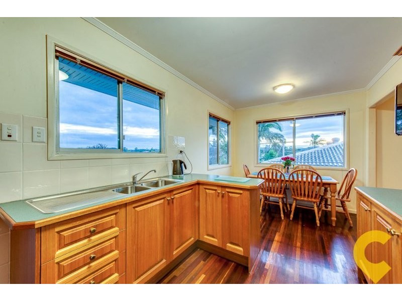 15 Eurobin Crescent, Ferny Hills QLD 4055