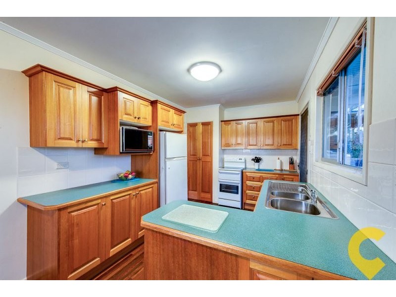 15 Eurobin Crescent, Ferny Hills QLD 4055