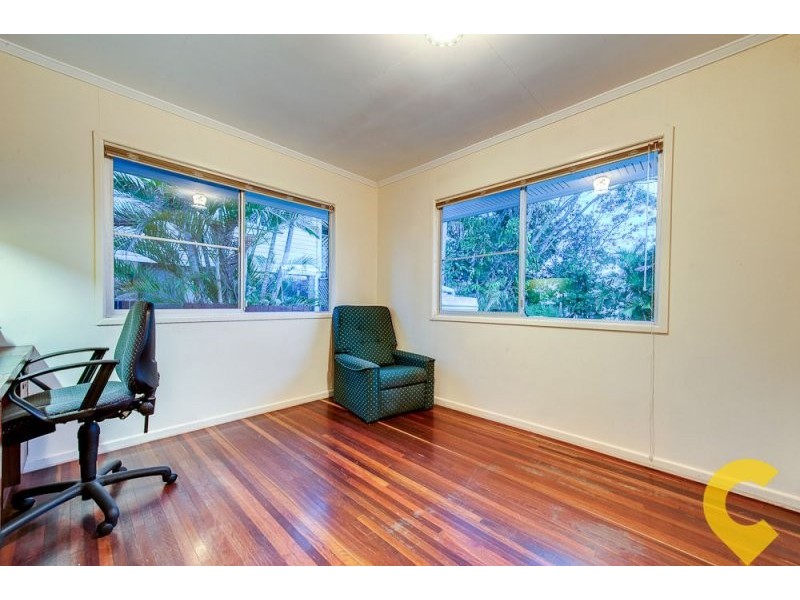 15 Eurobin Crescent, Ferny Hills QLD 4055