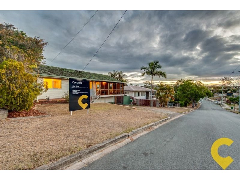 15 Eurobin Crescent, Ferny Hills QLD 4055