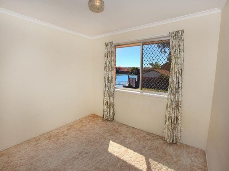 4/12 Akeringa Place, Mooloolaba QLD 4557