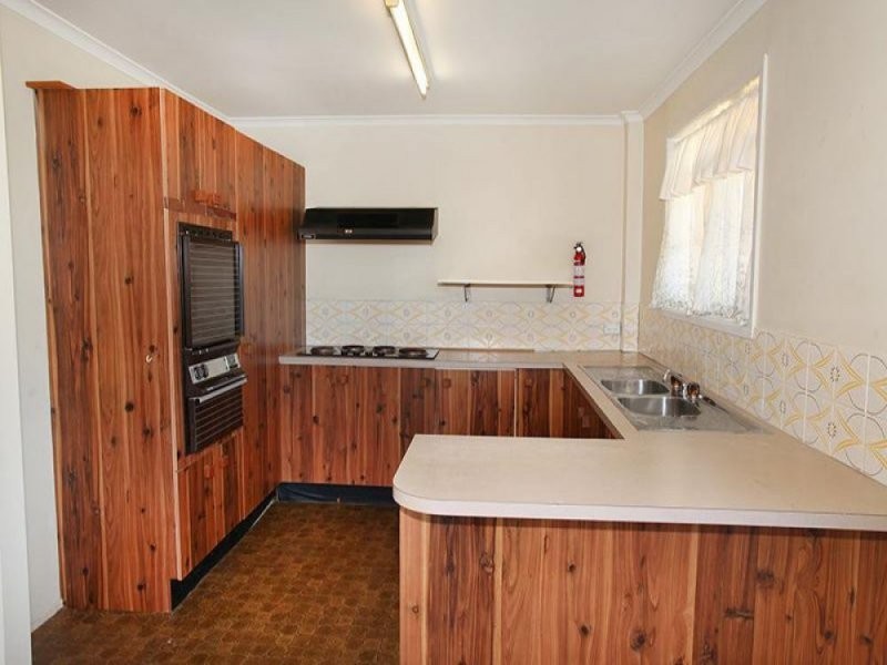 4/12 Akeringa Place, Mooloolaba QLD 4557