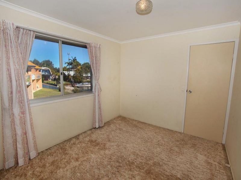 4/12 Akeringa Place, Mooloolaba QLD 4557