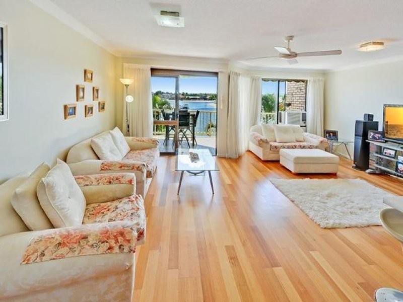 Unit 6 ‘Deepwater Apartments’ 15-17 Woomba Place, Mooloolaba QLD 4557