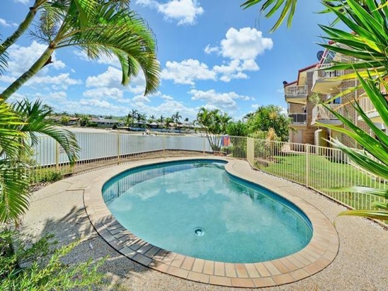 Unit 6 ‘Deepwater Apartments’ 15-17 Woomba Place, Mooloolaba QLD 4557