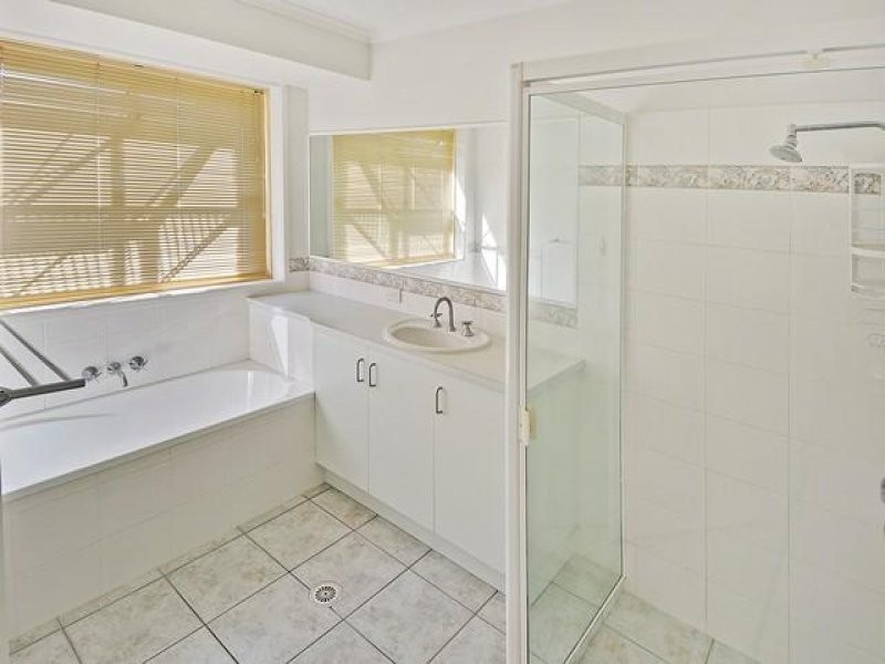 5 Teasel Court, Mountain Creek QLD 4557