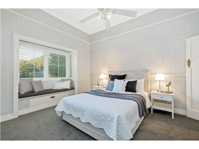 290 Rode Road, Wavell Heights QLD 4012