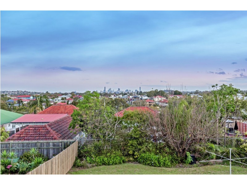 290 Rode Road, Wavell Heights QLD 4012