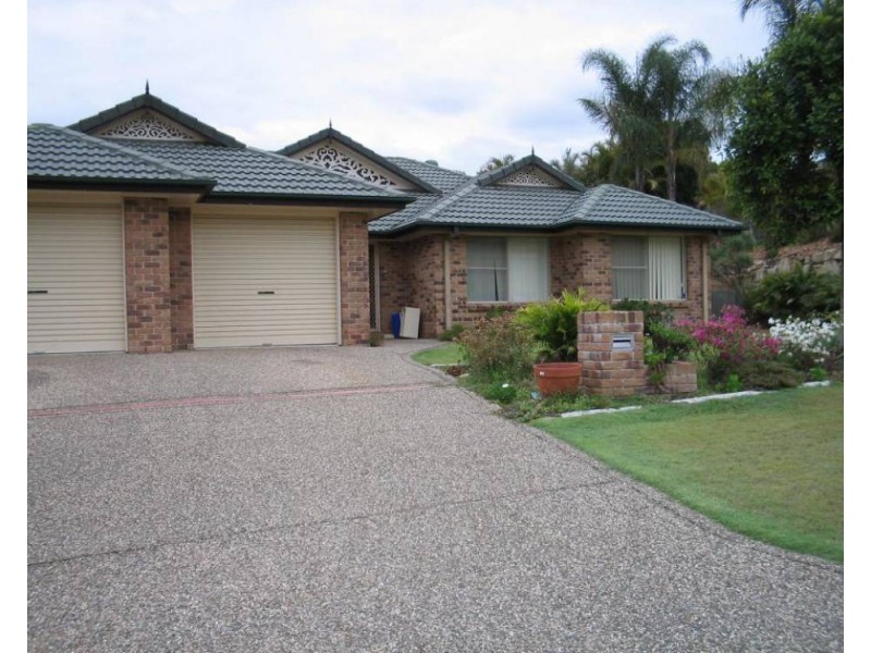 3 Fiddle Court, Arana Hills QLD 4054