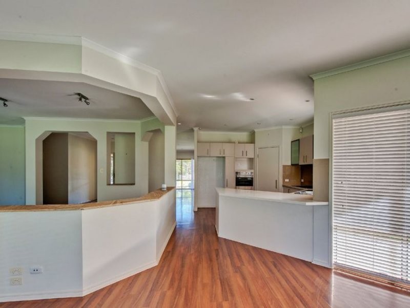 16 Riverside Terrace, Windaroo QLD 4207