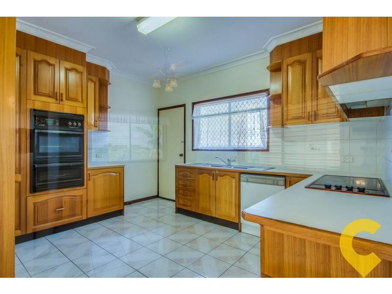7 Bordeaux Street, Eight Mile Plains QLD 4113