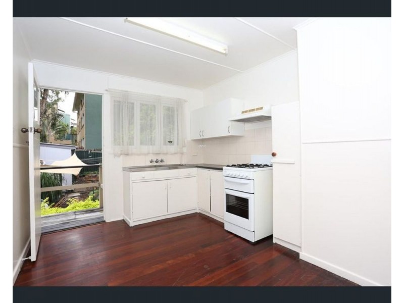 3/50 Farm Street, Newmarket QLD 4051