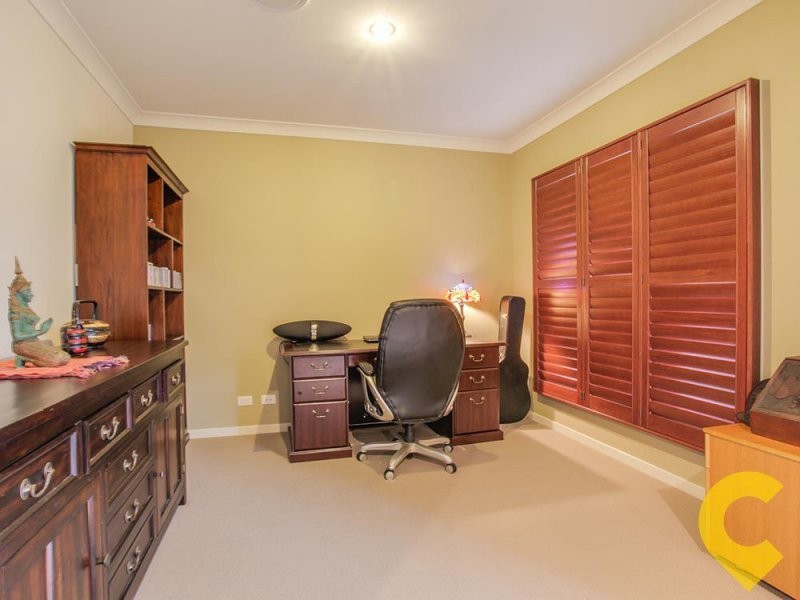 5 Nicklaus Parade, North Lakes QLD 4509