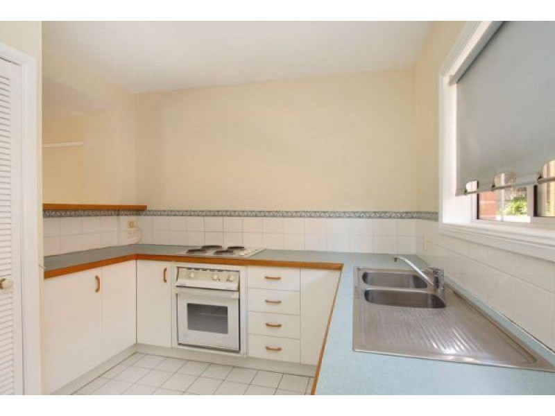 2/63 Montpelier Street, Clayfield QLD 4011