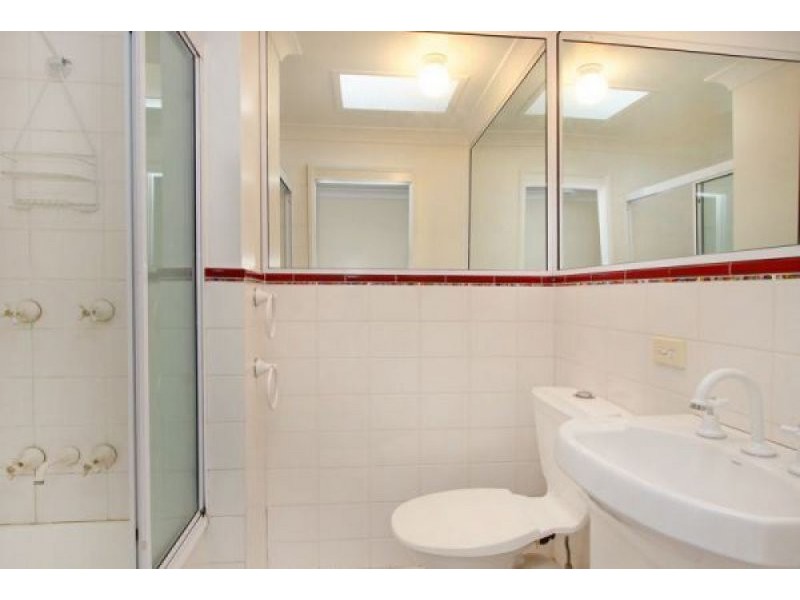 2/63 Montpelier Street, Clayfield QLD 4011