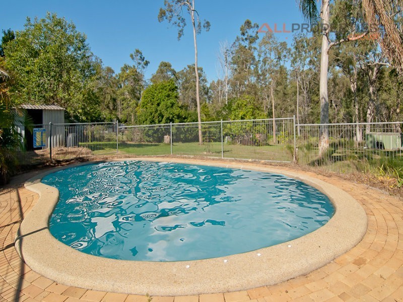 230 Forestdale Drive, Forestdale QLD 4118