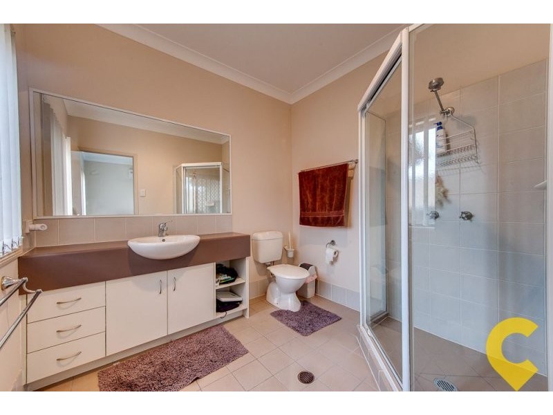 32 Emerald Cresent, Springfield QLD 4300