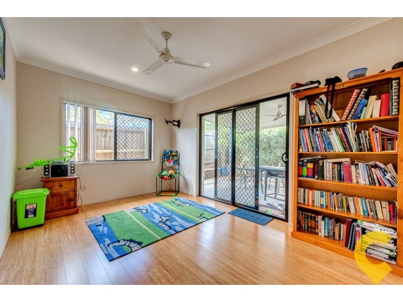 32 Emerald Cresent, Springfield QLD 4300