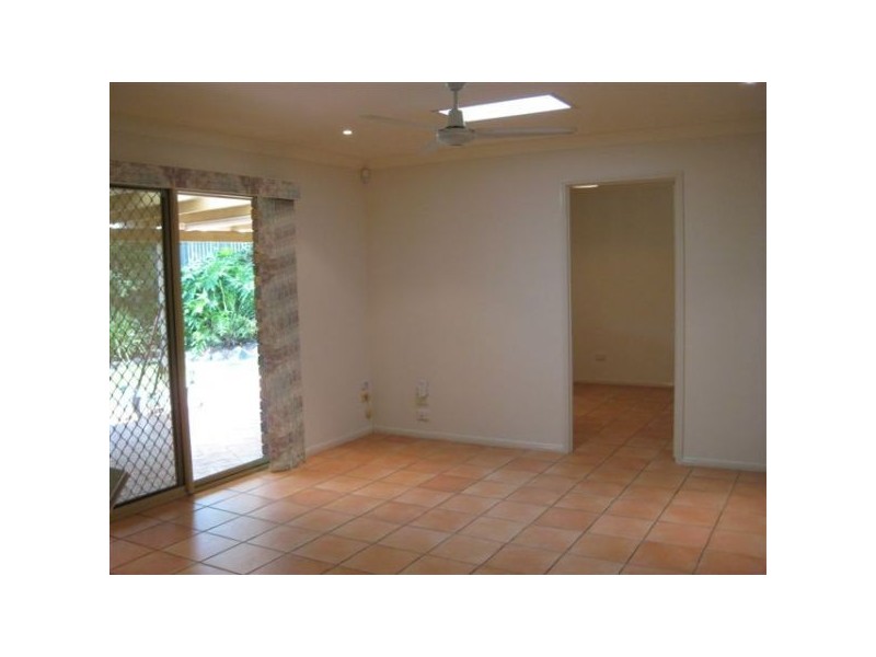 9 Stallone Circuit, Mcdowall QLD 4053