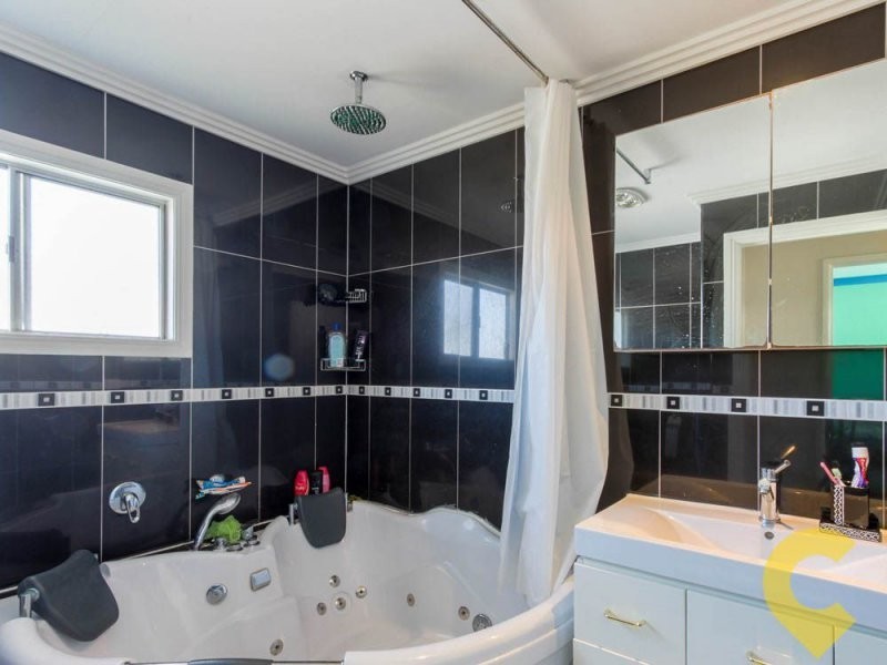 60 Somerset Street, Kallangur QLD 4503