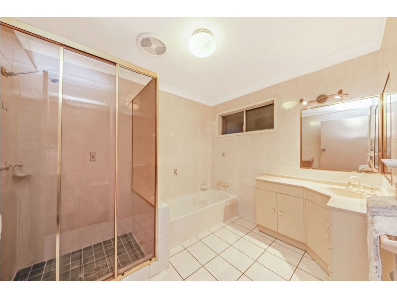 18 Craigslea Street, Chermside West QLD 4032