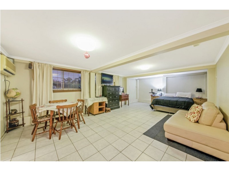 18 Craigslea Street, Chermside West QLD 4032