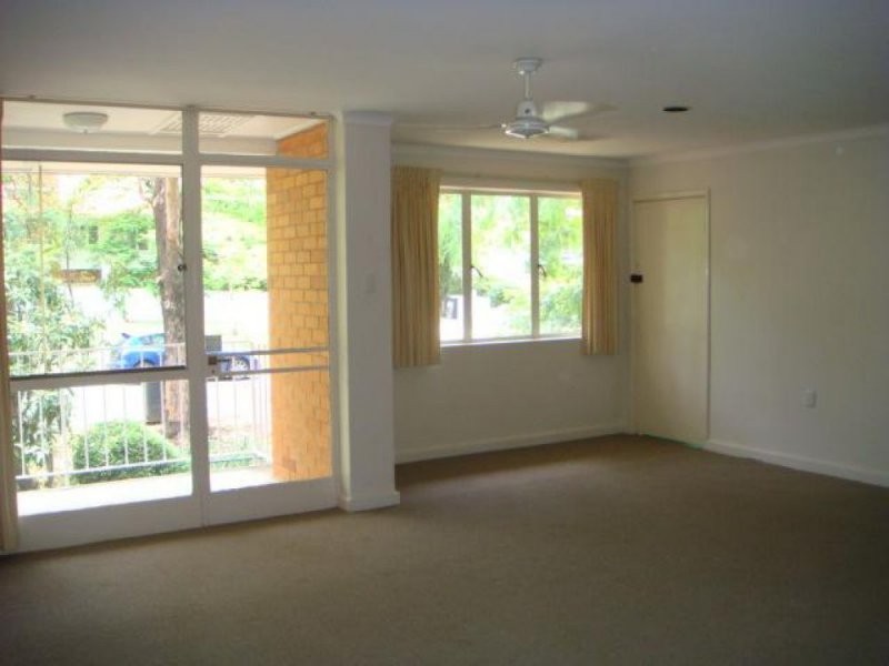 4/53 Dell Road, St Lucia QLD 4067