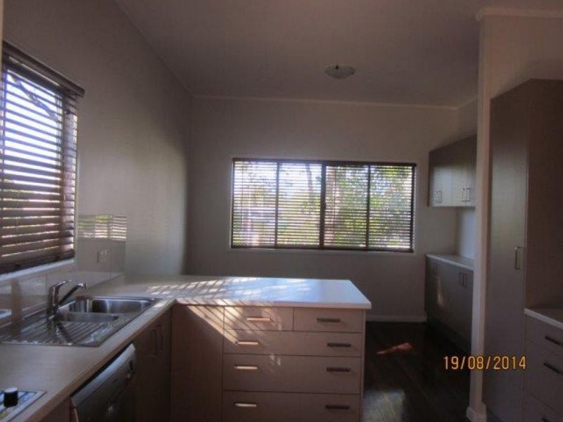 27 Sunsbury Street, Geebung QLD 4034