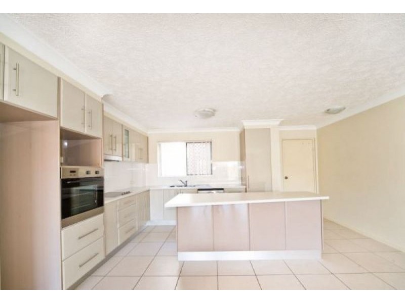 8/2a White Street, Everton Park QLD 4053